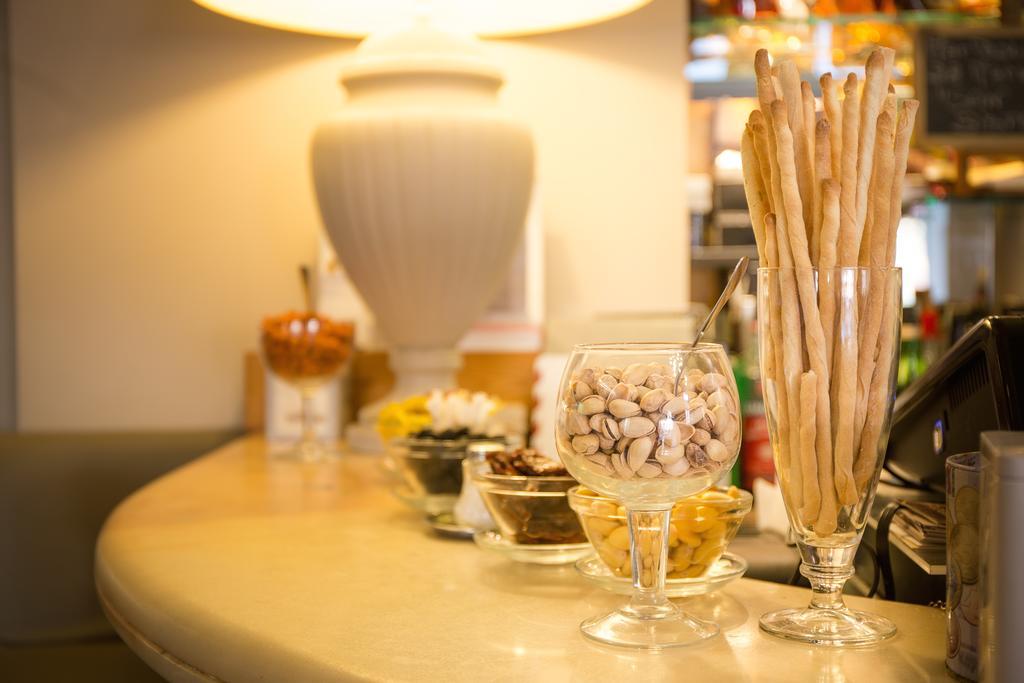 Bed and Breakfast Maison B Турин Экстерьер фото