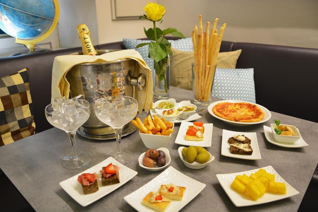 Bed and Breakfast Maison B Турин Экстерьер фото