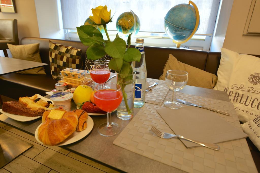 Bed and Breakfast Maison B Турин Экстерьер фото