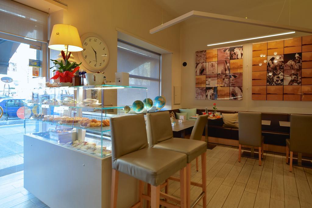 Bed and Breakfast Maison B Турин Экстерьер фото