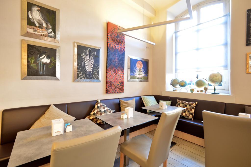 Bed and Breakfast Maison B Турин Экстерьер фото